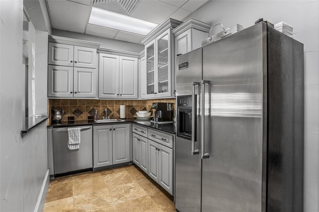 Villa De Leon Condo - Residential