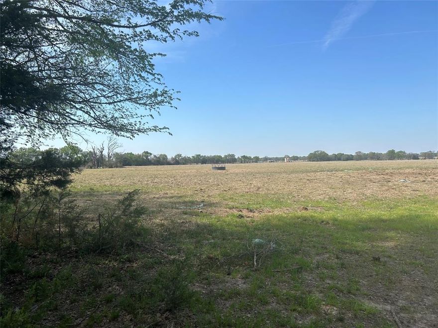 Exceptional opportunity to own 204 acres of prime East Texas land currently utilized for hunting, fishing, and grazing. This diverse property offers a beautiful mix of open pasture, native grasses, and wooded areas creating the perfect habitat for wildlife and an ideal setup for livestock.
Enjoy abundant deer and wildlife, along with stock tanks ponds that provide excellent fishing and reliable water sources for grazing. The varied terrain and natural cover make this property a true sportsman’s retreat while still being functional for agricultural use.
Whether you’re looking for a private hunting ranch, recreational getaway, or income-producing grazing land, this property delivers versatility and long-term value. Conveniently located with easy access, yet offering the peace and privacy of the countryside.
A rare find with multiple uses recreate, ranch, or invest.