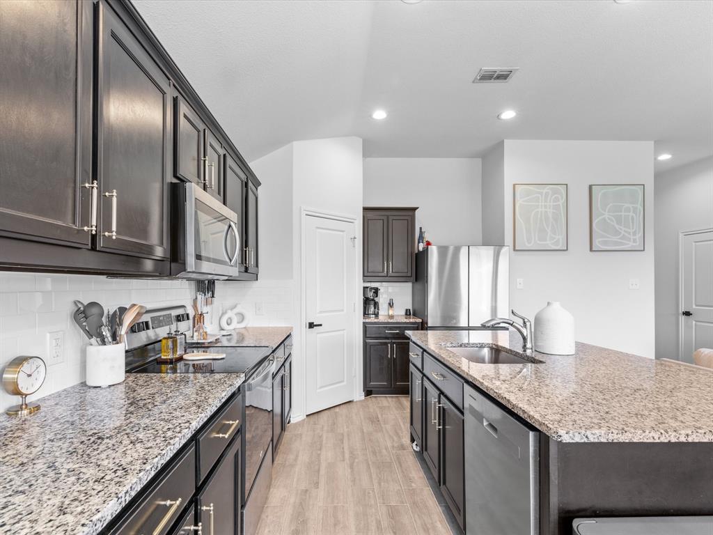 Hulen Tr - Residential