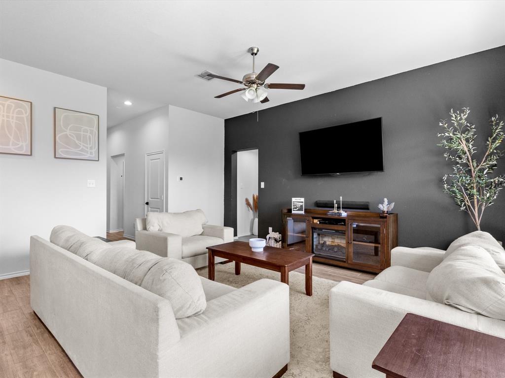 Hulen Tr - Residential