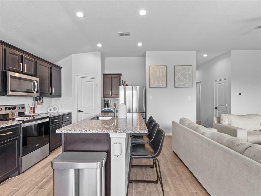 Hulen Tr - Residential