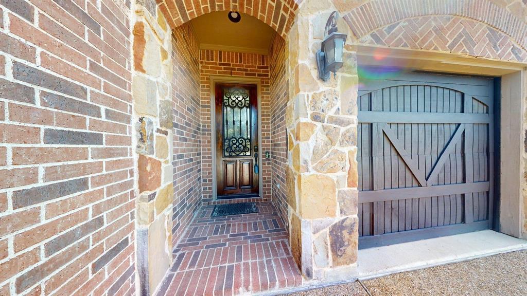586 Deverson Drive