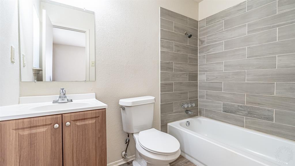 Pelican Bay Tenth Filing - Residential