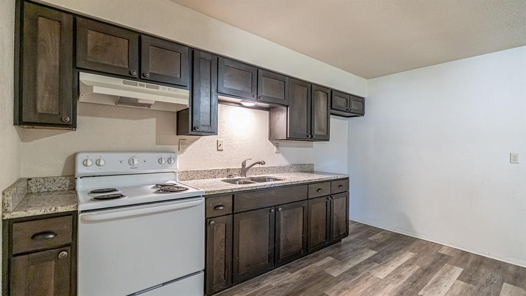 Pelican Bay Tenth Filing - Residential