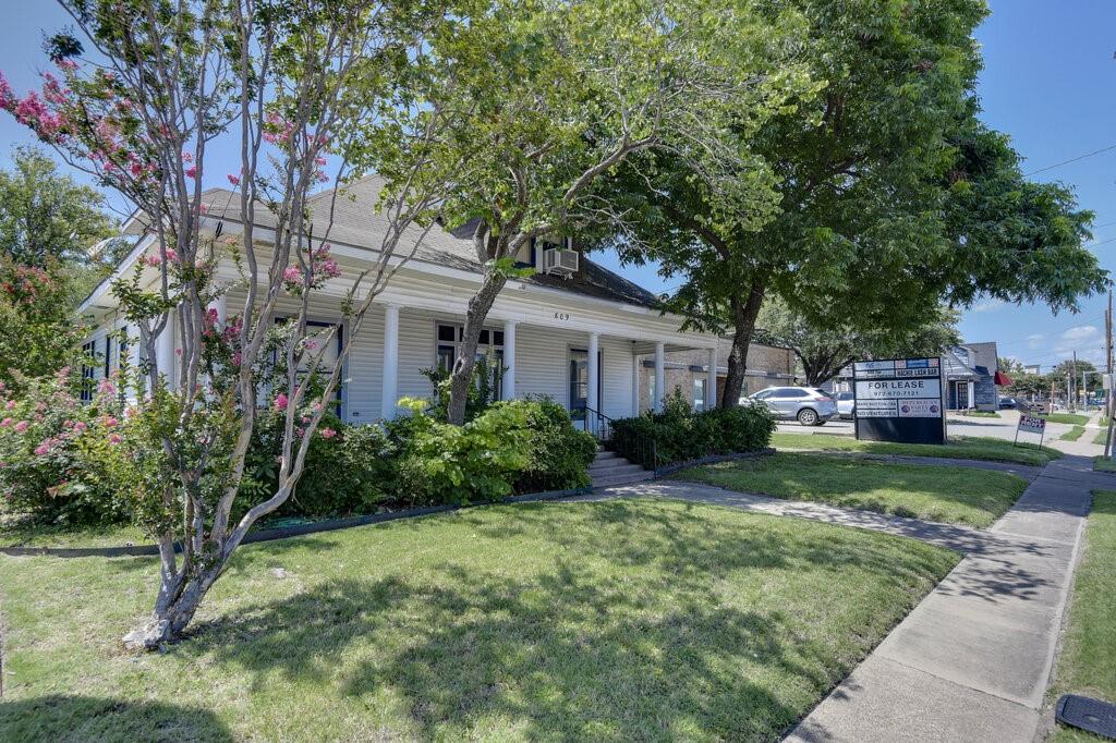 TOWN - Commercial Sale