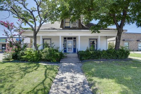 609 Ferris Avenue Waxahachie TX 75165