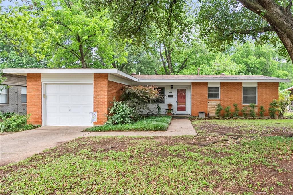 1207 W Tucker Boulevard