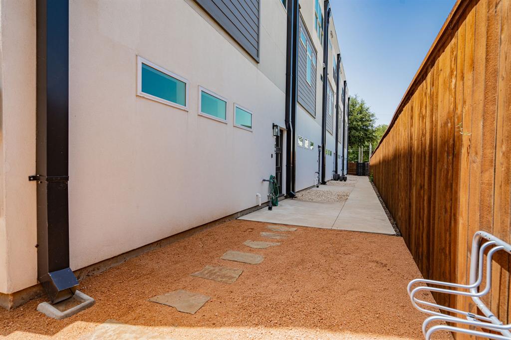 Elk Hill - Residential Income