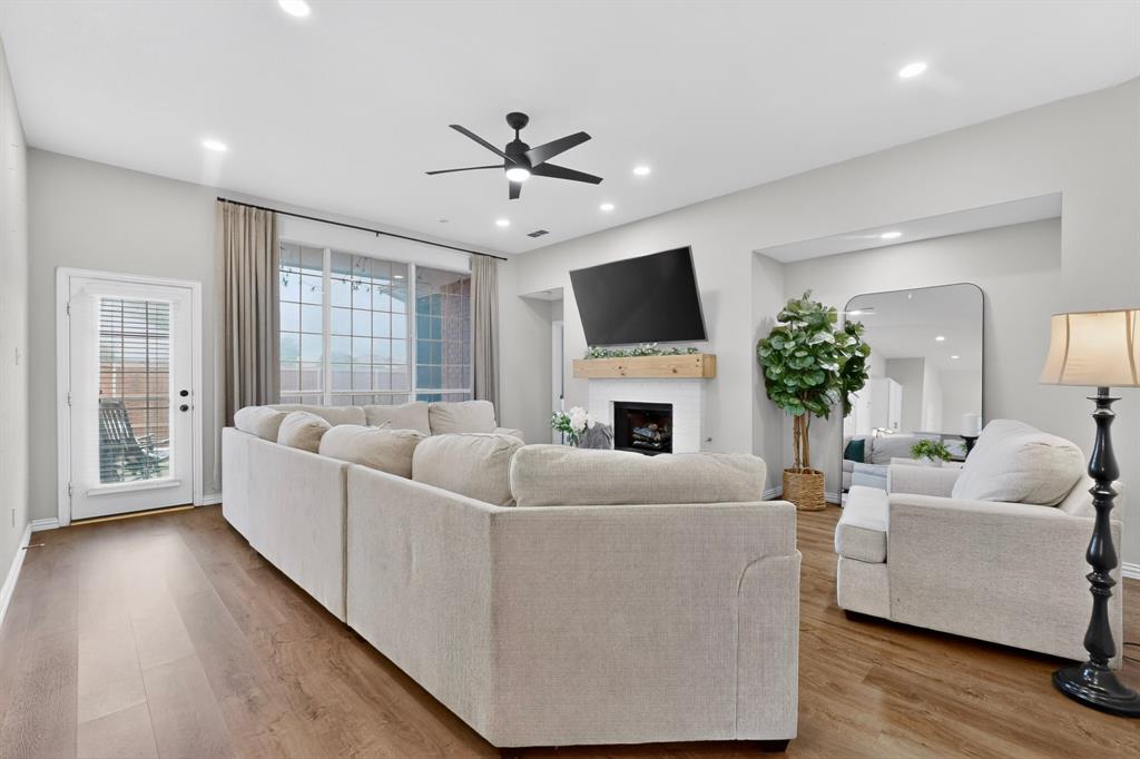 8406 Lexington Court