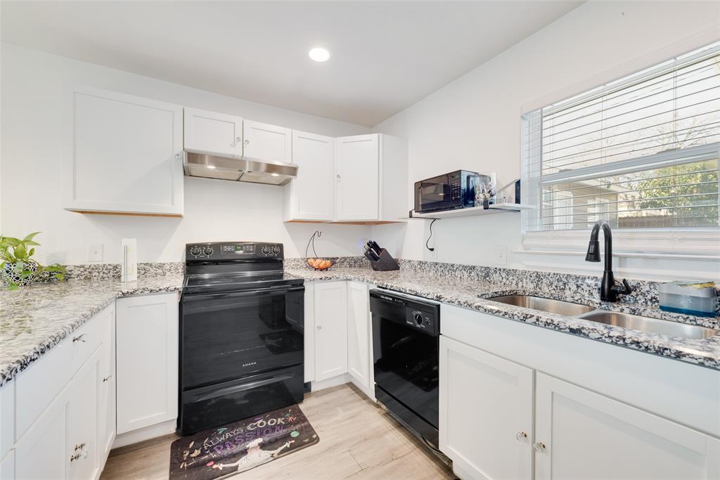 Chamberlain Arlington Heights 1st - Residential Lease