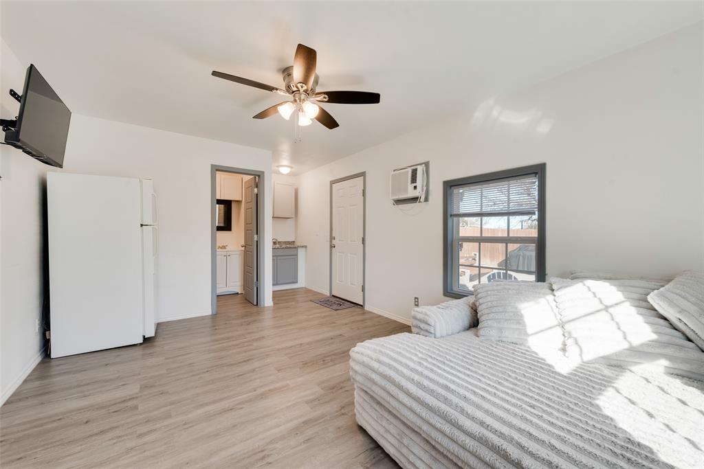 Chamberlain Arlington Heights 1st - Residential Lease