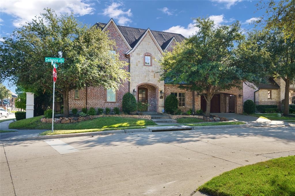 Photo for 5740 Cadence Lane, Plano, TX 75024 (MLS # 21095459)