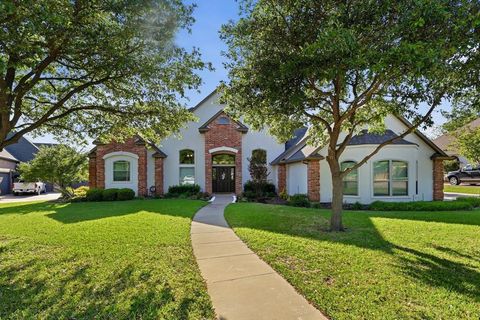 Photo of 1512 Hunters Ridge Circle, Denton, TX 76205 (MLS # 21228743)