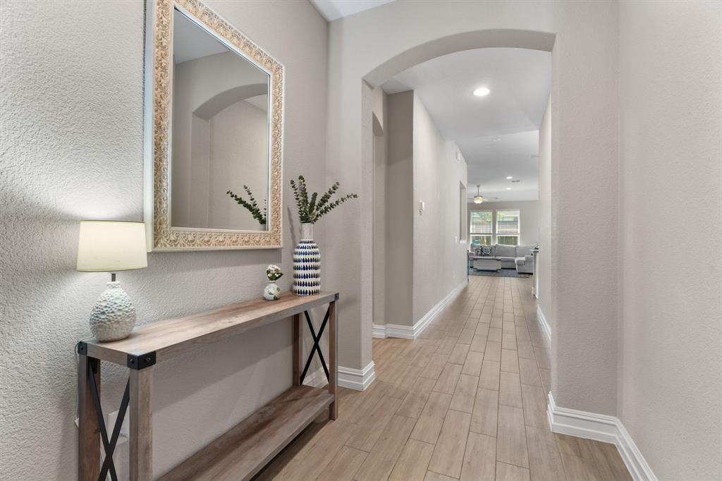 2708 Southampton Drive