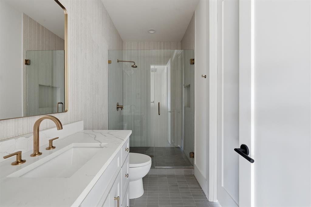 LAKEWOOD ESTATES 3 - Residential