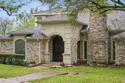 205 Carriage Trail Lucas TX 75098