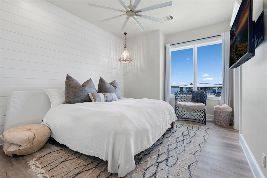 Gainesbend Park Lake - Residential