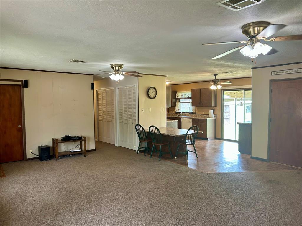 102 W Highland Drive