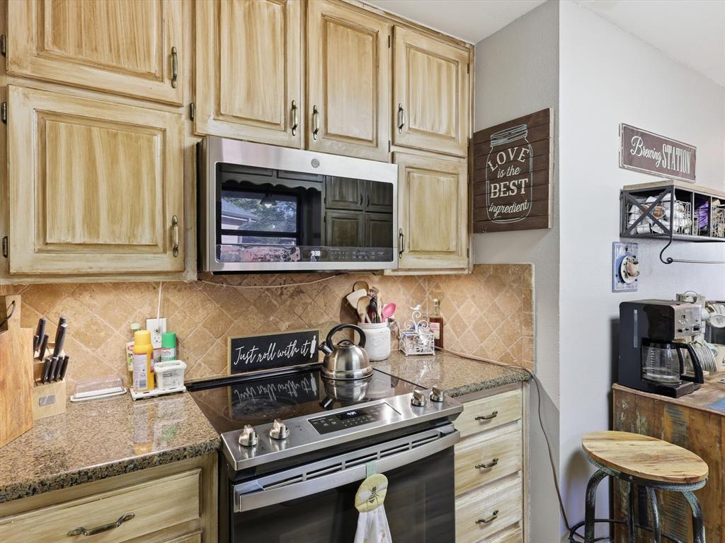 Lake Country Estates Add - Residential