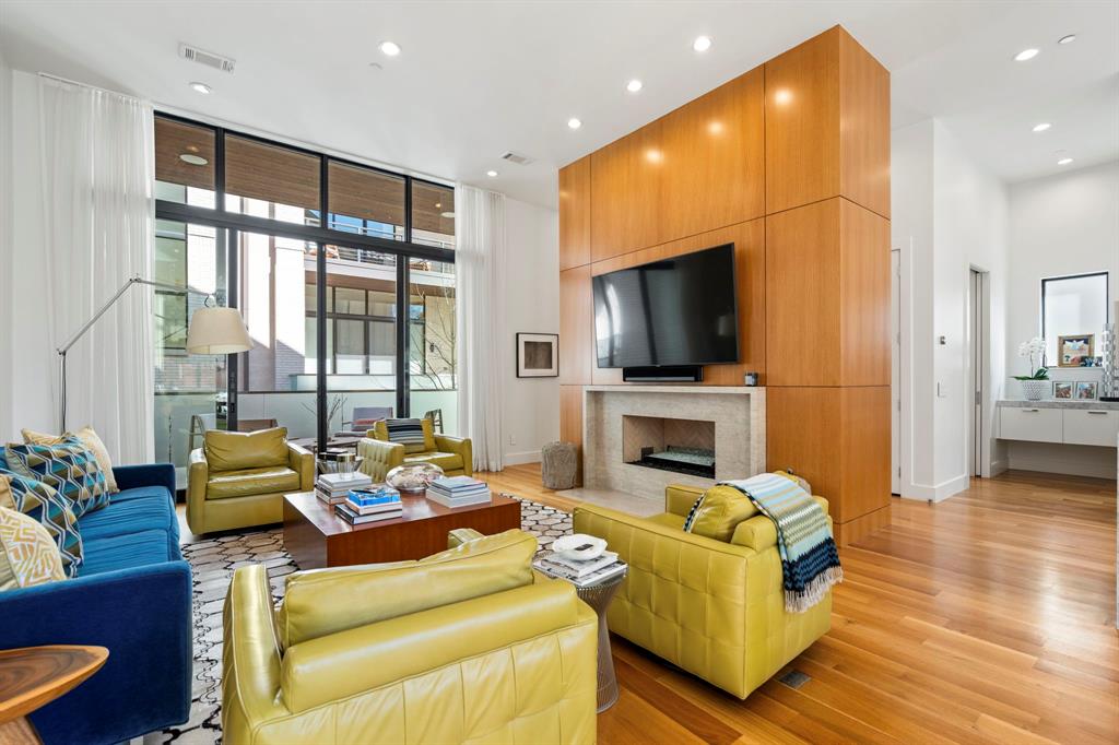 4300 Lomo Alto Drive 3