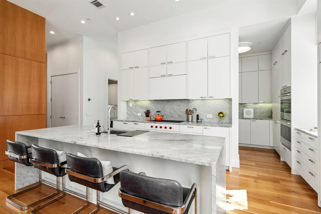 43hundred Lomo Alto - Residential