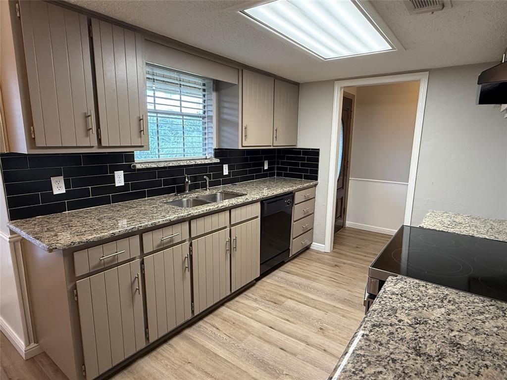 Oak Hill Estates - Residential Lease