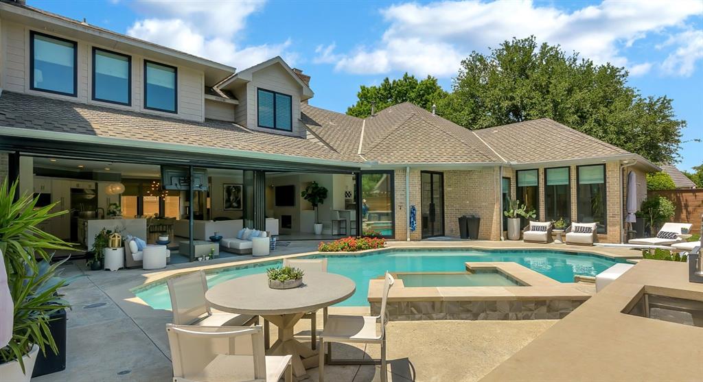 5509 Weatherby Lane