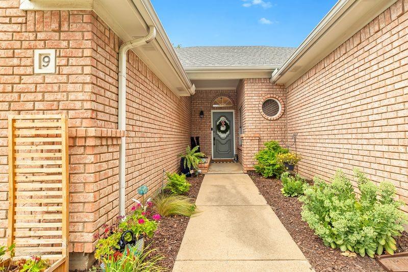 9 Crooked Creek Court
