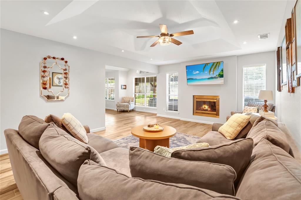 9 Crooked Creek Court