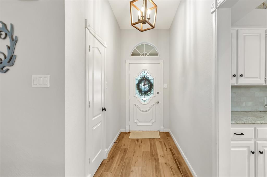 9 Crooked Creek Court