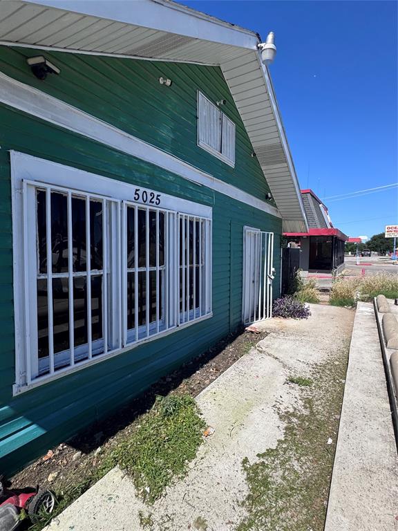 Ahler - Commercial Lease