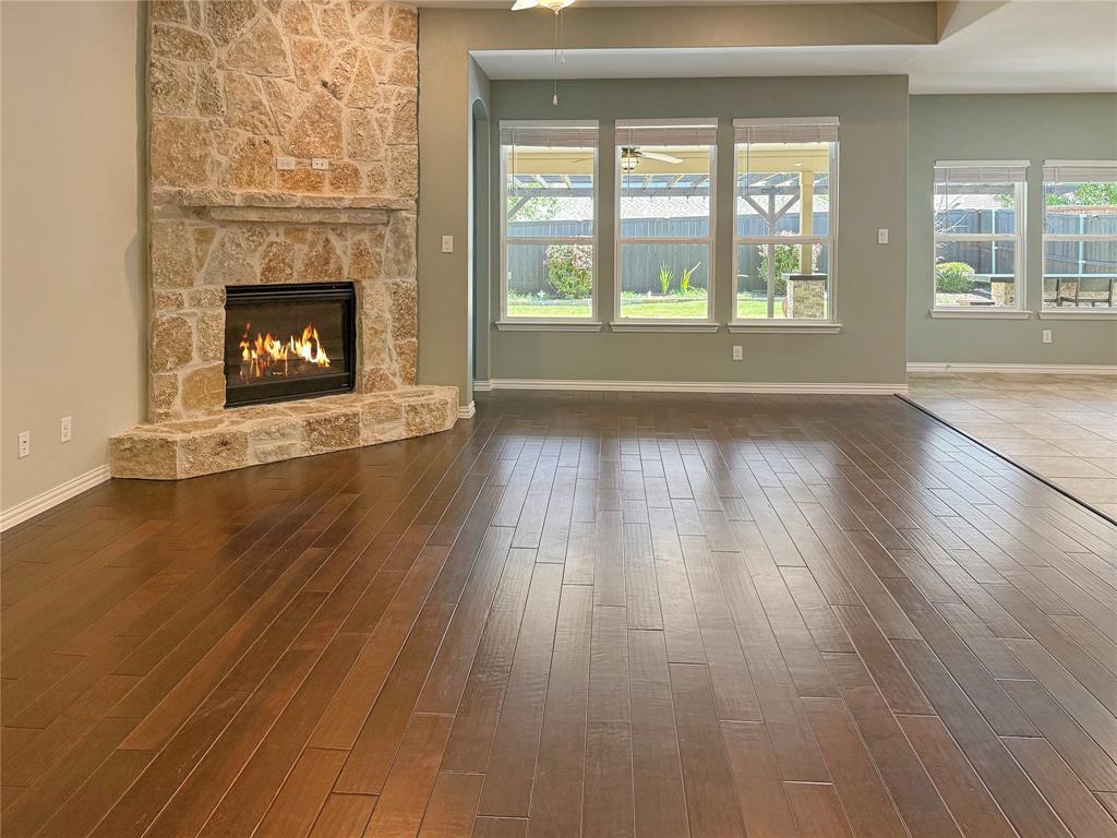 1129 Berrydale Drive