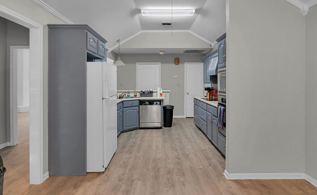 Dunwody L R - Residential