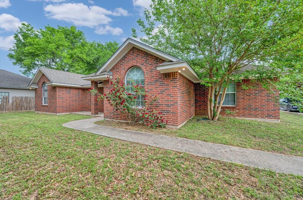 Dunwody L R - Residential