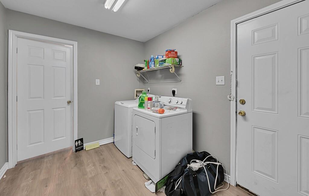 Dunwody L R - Residential