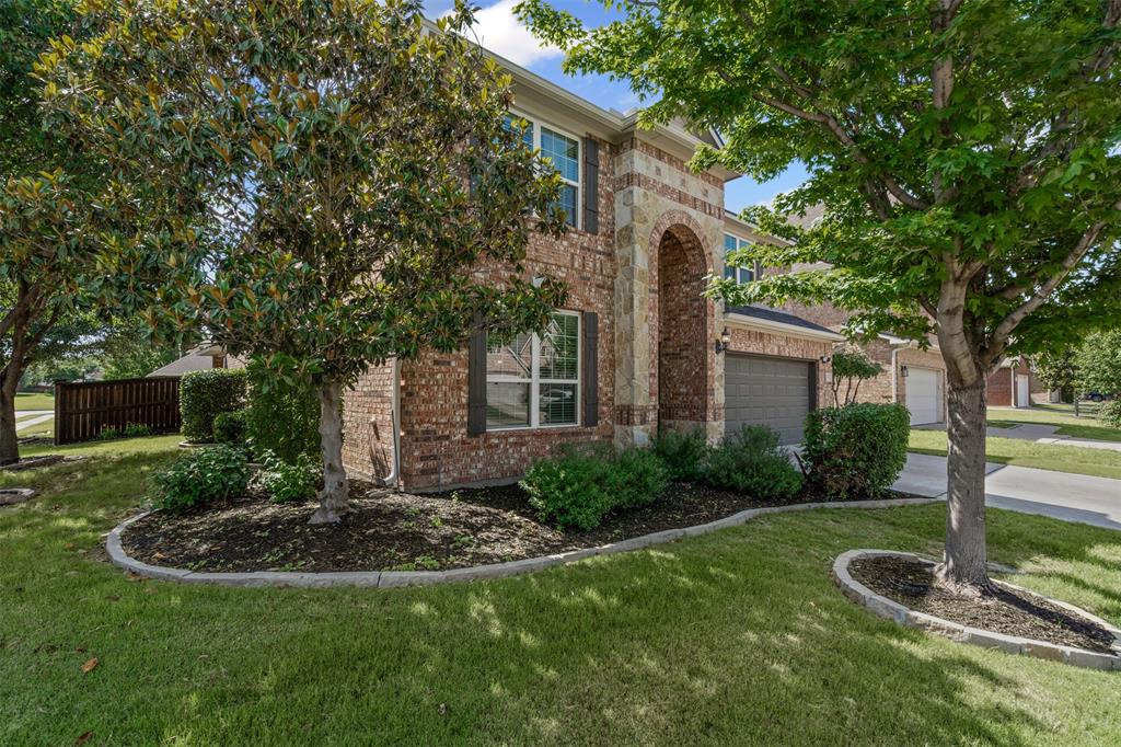 10301 Stoneside Trail