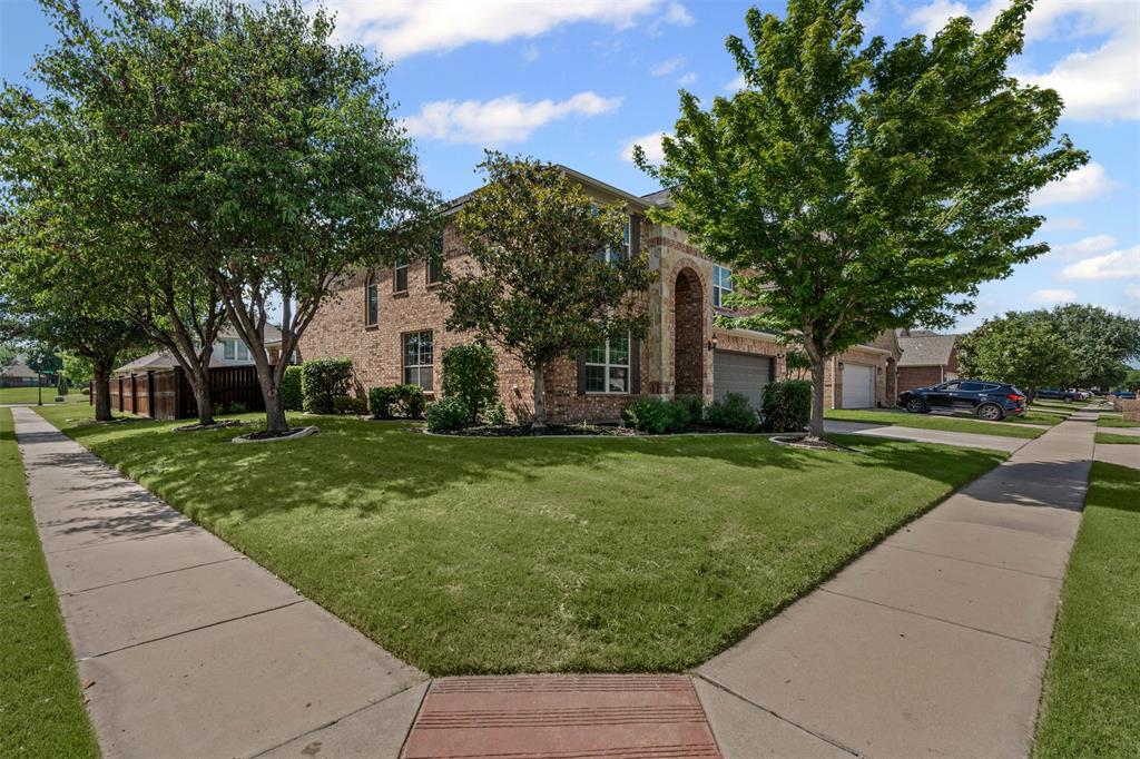 10301 Stoneside Trail