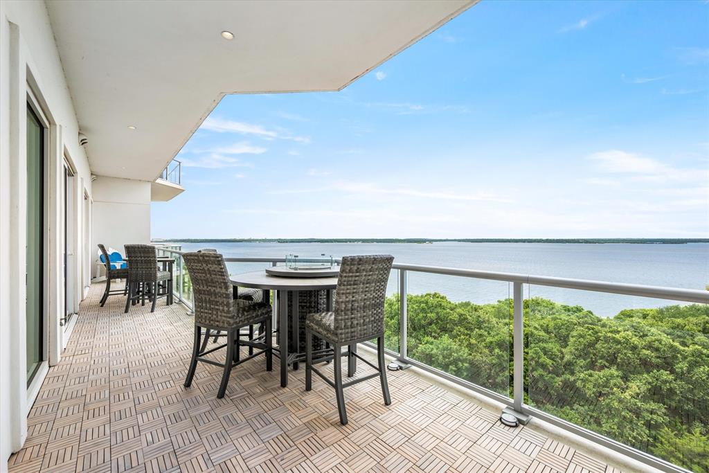 Lakeside - Residential