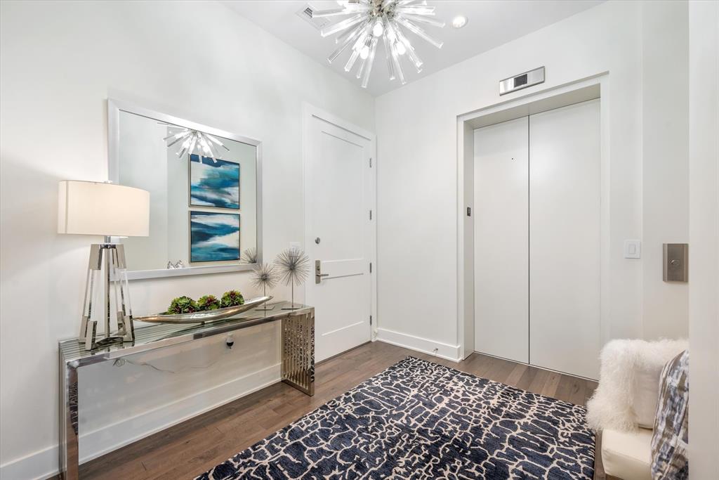 Lakeside - Residential