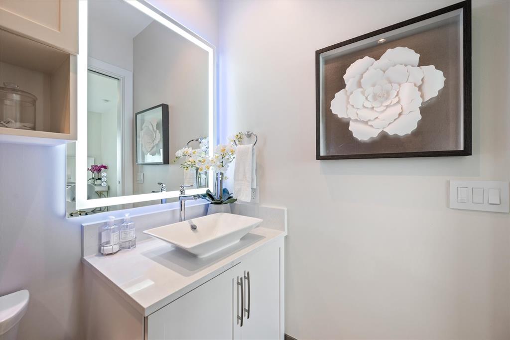 Lakeside - Residential