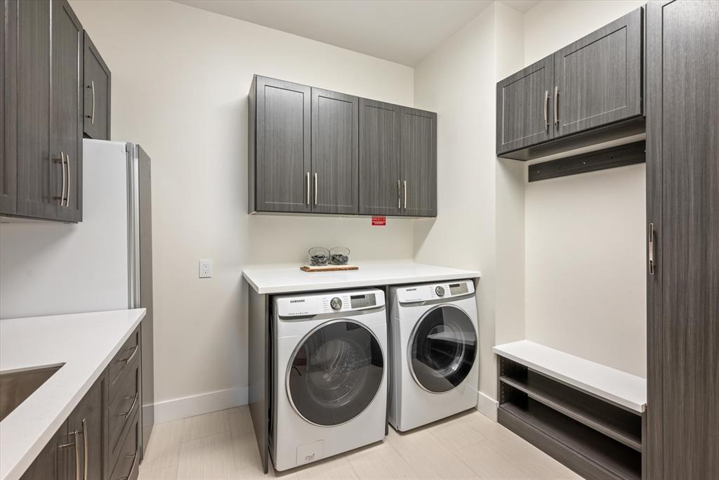 Lakeside - Residential