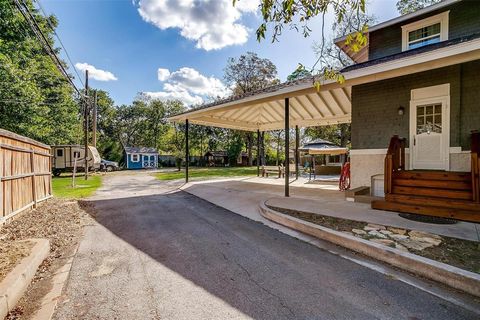 A home in Cleburne