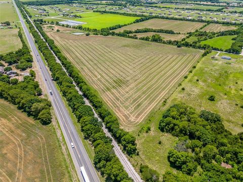 1855 County Road 4935 Trenton TX 75490