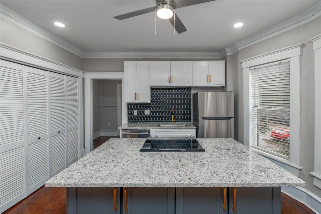 A C Ardreys - Residential Lease