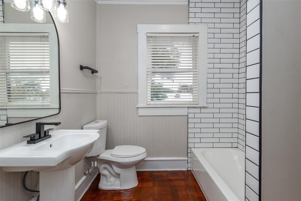 A C Ardreys - Residential Lease