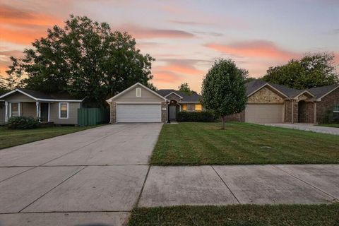 5809 Blackmore Avenue Fort Worth TX 76107