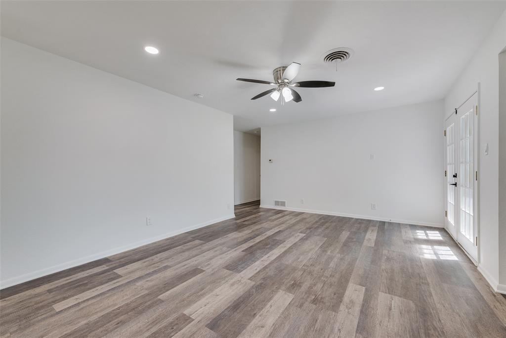 University-Rev - Residential