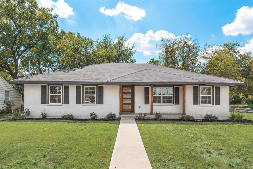 Don't miss out on this property under 300k! This 3 bedroom, 2 bathroom house is located on an oversized corner lot. Huge living, dining, and family room spaces that are open for various layouts. Recently remodeled with luxury vinyl plank flooring and quartz countertops, the house is fresh and move-in ready. Fenced in backyard, new landscaping, and open patio. Perfect home for a family or college student. With a short walk to Nelson University and Getzendaner Park less than a mile away, this house is great for those who want to get out and get some fresh air. Hurry before it's gone!