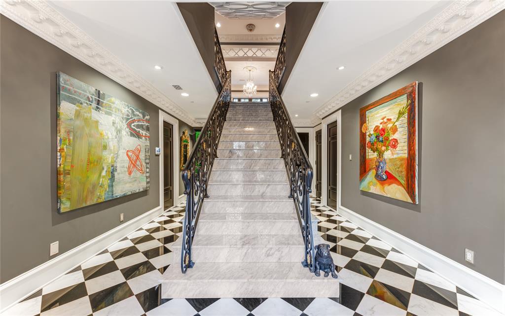 3901 Turtle Creek Boulevard 15