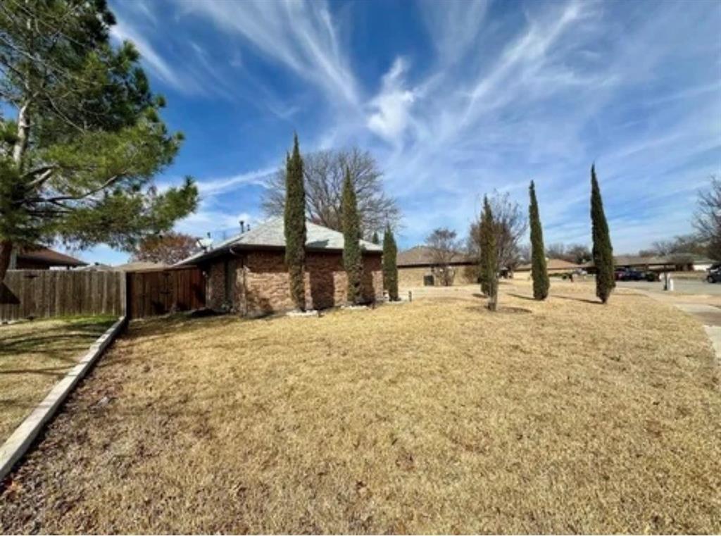 1421 Camelia Drive